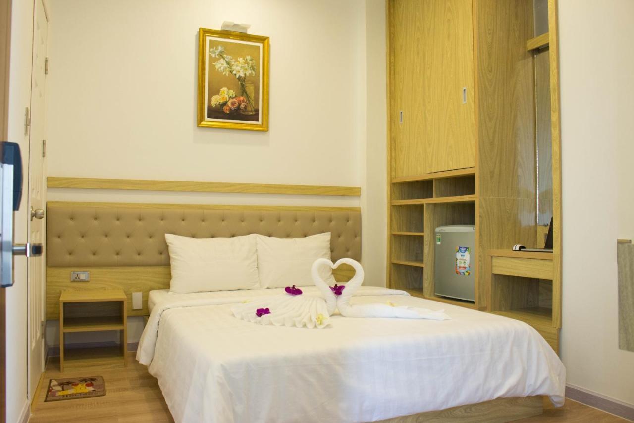 Winston Hotel Хошимин Екстериор снимка