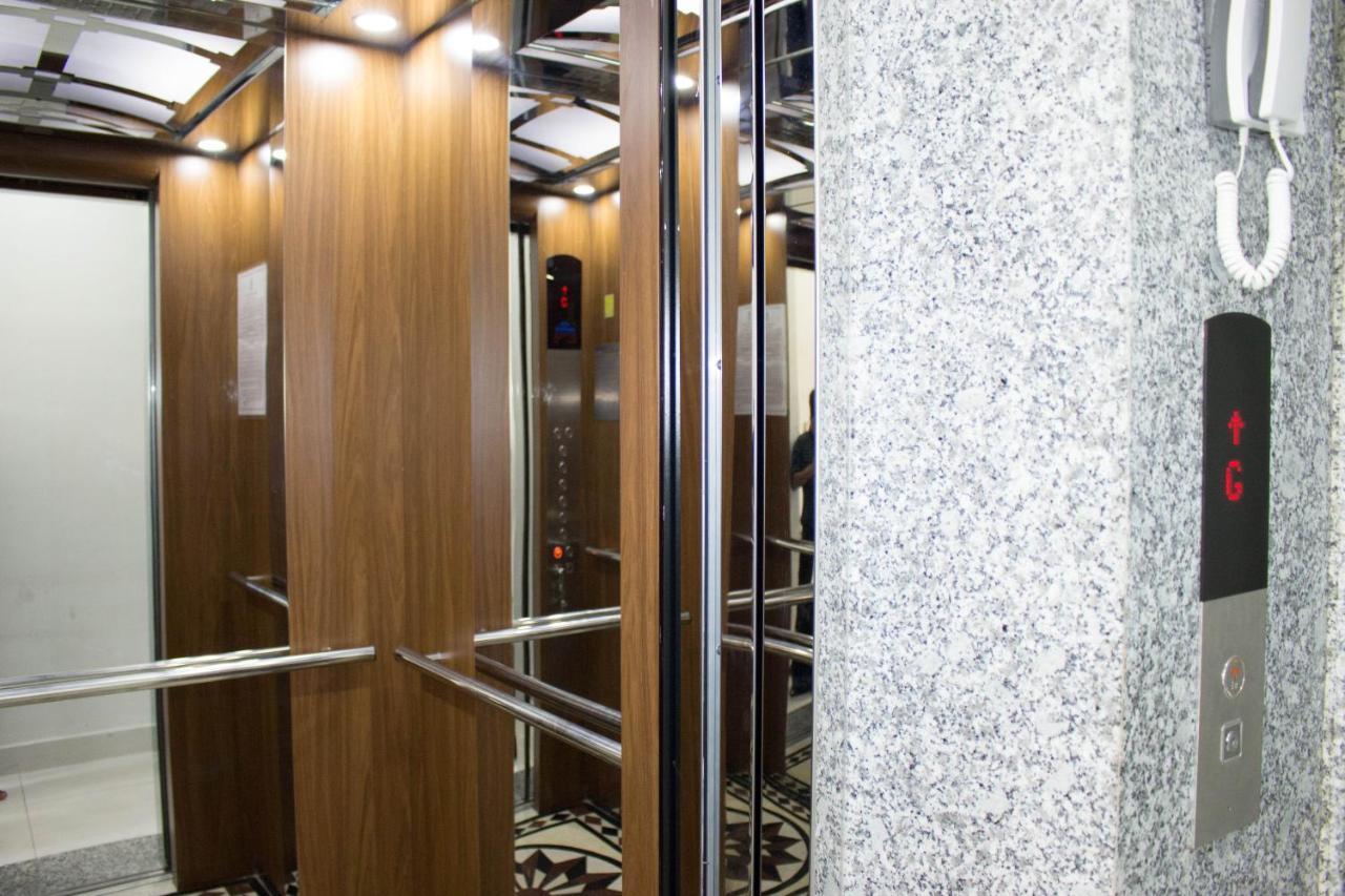 Winston Hotel Хошимин Екстериор снимка