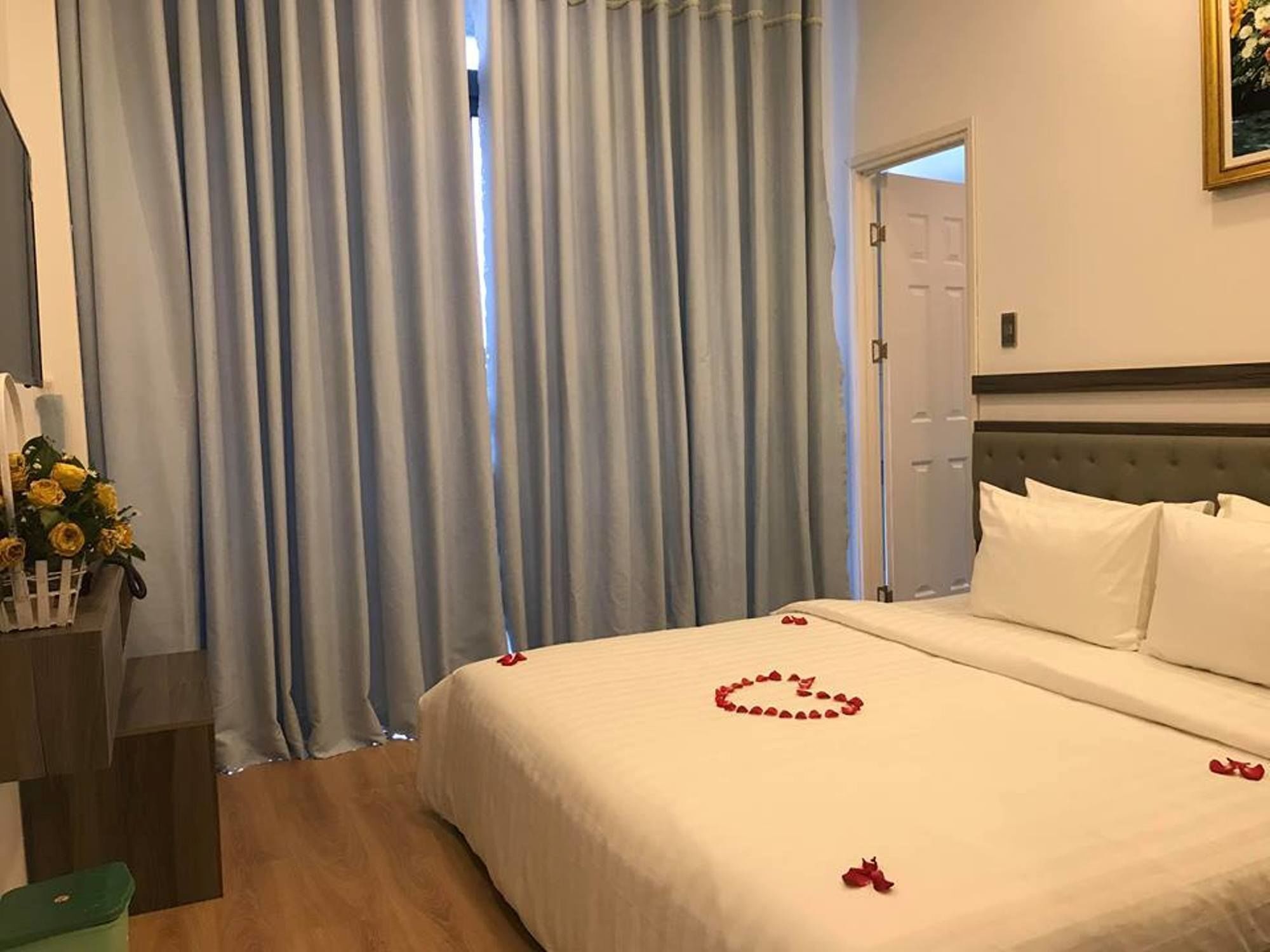 Winston Hotel Хошимин Екстериор снимка